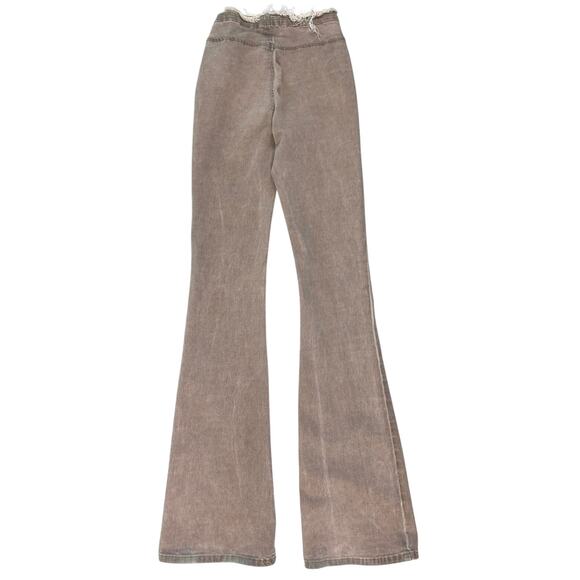 Urban Outfitters BDG Ruched Dip Waist V Flare Jeans Tam - Picture 7 of 10